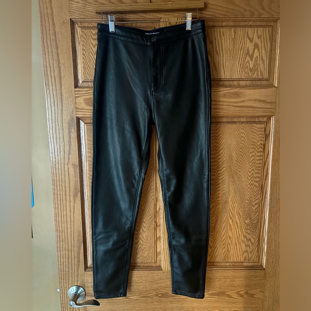 Black faux leather leggings